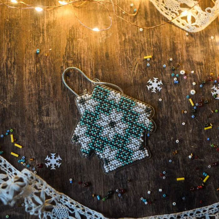 Bead embroidery kit on a plastic base "Christmas tree toys"
