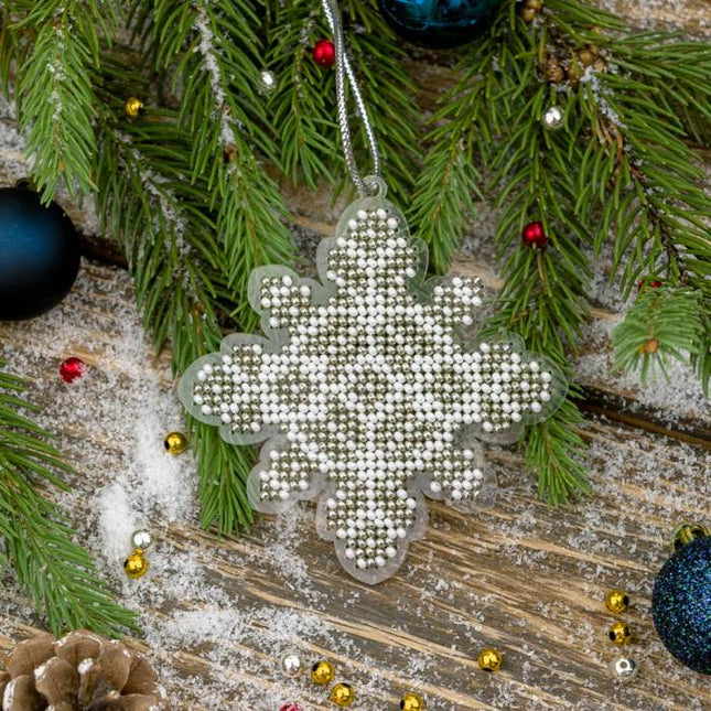 Bead embroidery kit on a plastic base "Christmas tree toys"