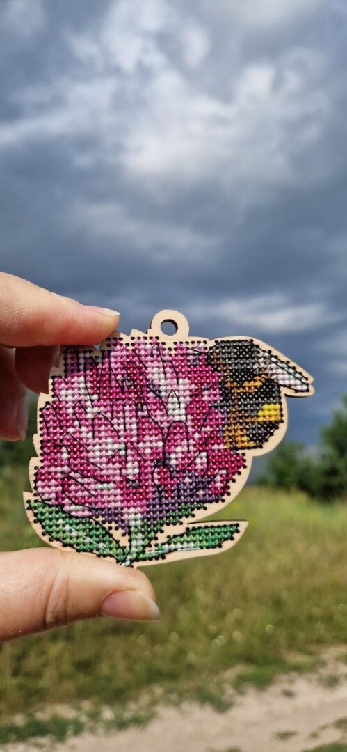 DIY cross stitch kit on wood 