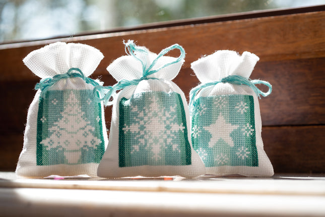 DIY Counted Cross Stitch Kit "Bag kit Winter set of 3"