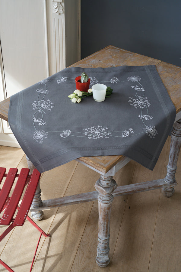 DIY Printed Tablecloth kit "White Flowers"