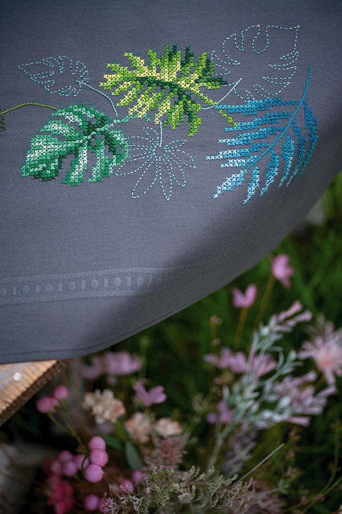 DIY Printed Tablecloth kit "Botanical leaves"