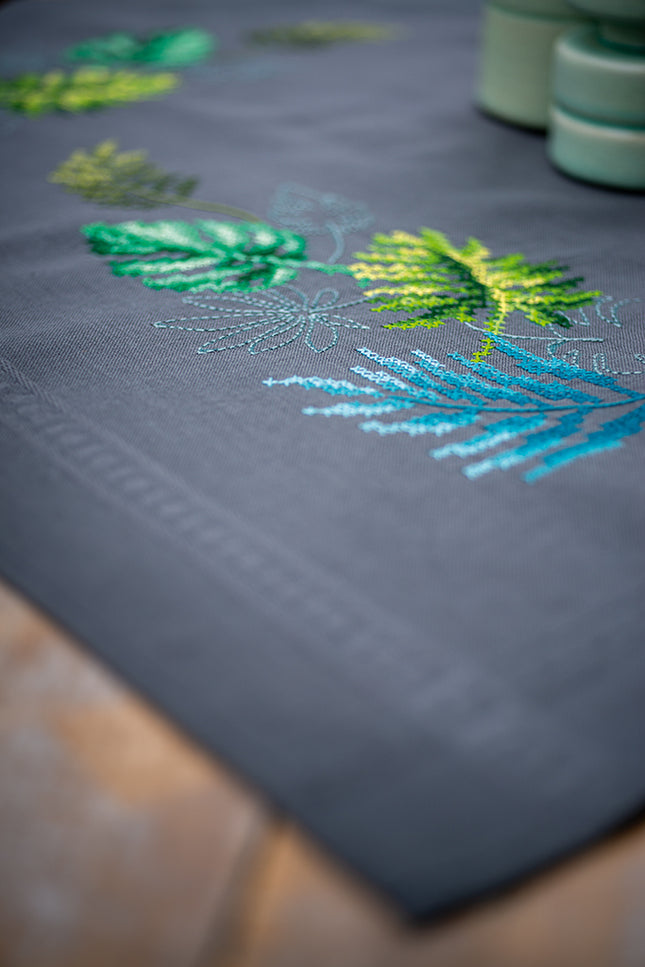 DIY Printed Tablecloth kit "Botanical leaves"