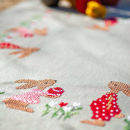DIY Printed Tablecloth kit "Easter rabbits in tulip"