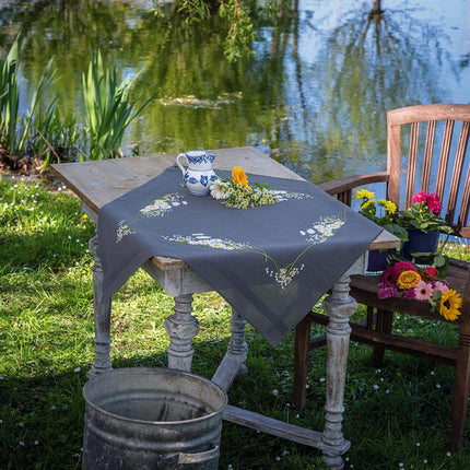 DIY Printed Tablecloth kit "Daisies"