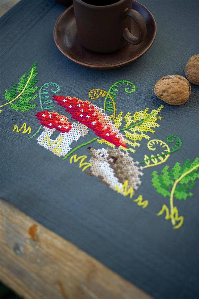 DIY Table Runner kit "Little hedgehog with ferns"