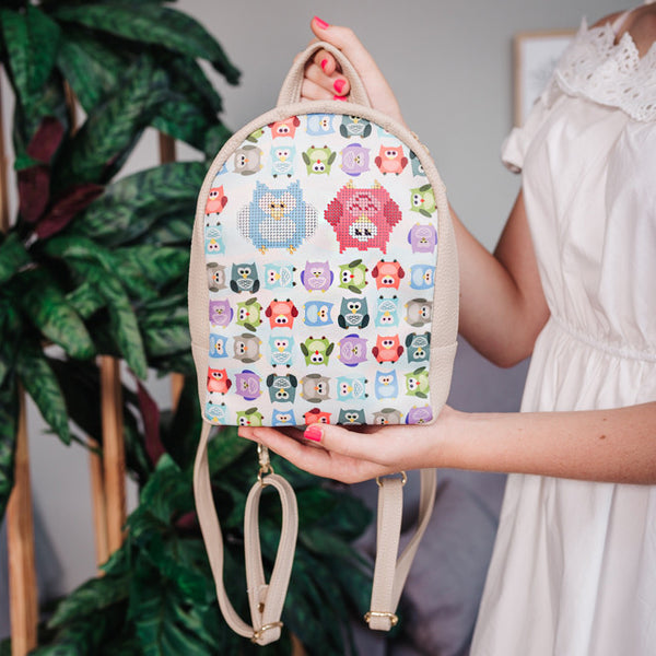 Backpack for embroidery with beads kit 