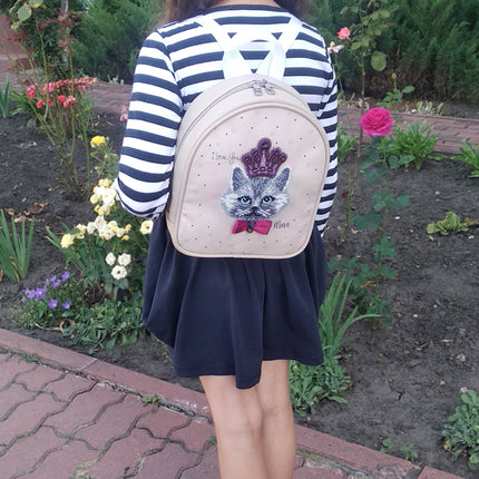 Bead embroidery kit for a backpack "Cat the king"