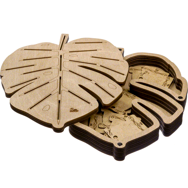 Box for handicraft + 21 bobbins "Monstera"