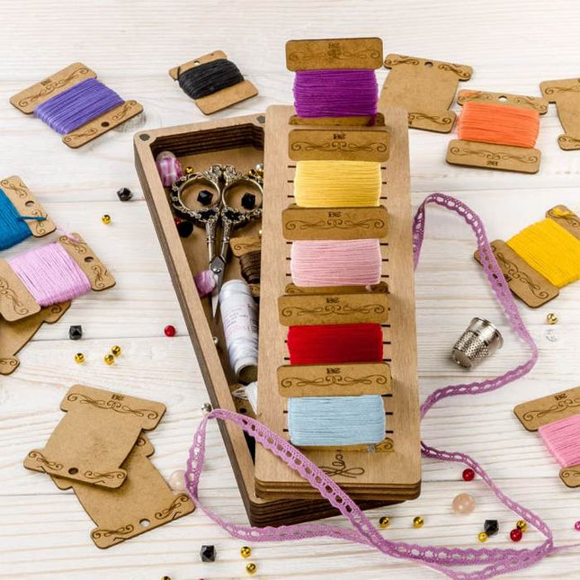 Box for handicraft + 23 bobbins FLZB(N)-043
