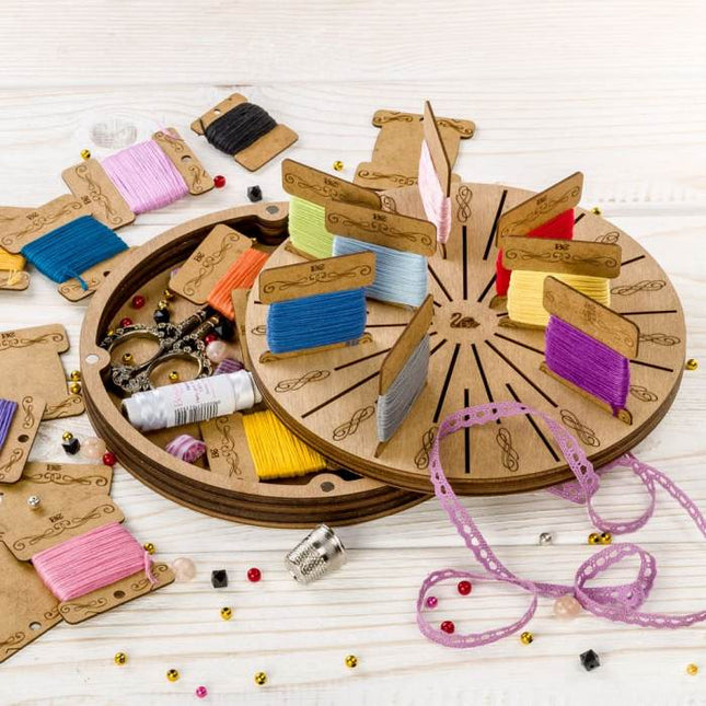 Box for handicraft + 32 bobbins FLZB(N)-057