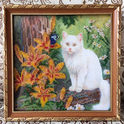 Canvas for bead embroidery "White cat" 7.9"x7.9" / 20.0x20.0 cm
