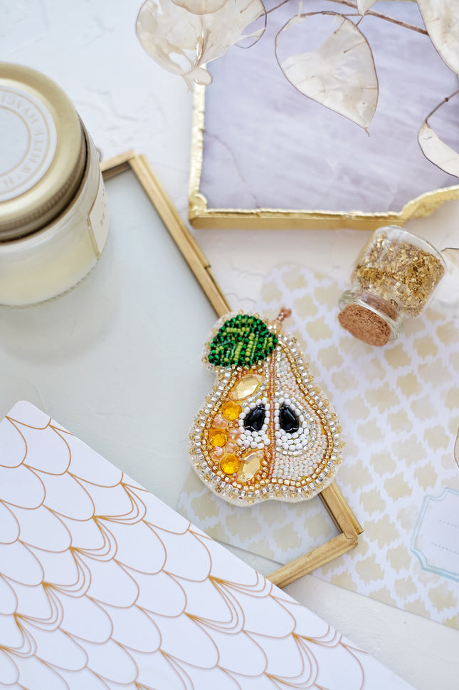 Beadwork kit for creating brooch "Duchess"