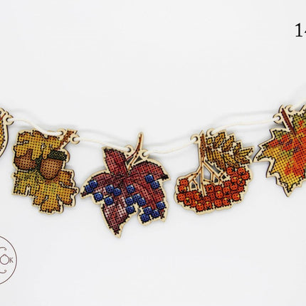 DIY Cross stitch kit on wood "Leaves" 2.4x2.4 in / 6.0x6.0 cm