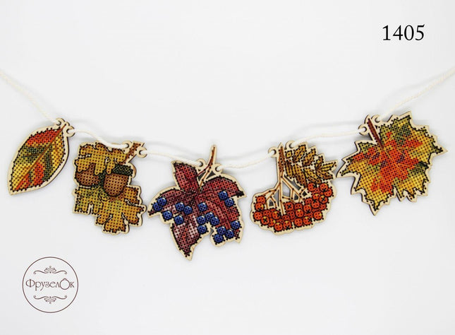 DIY Cross stitch kit on wood "Leaves" 2.4x2.4 in / 6.0x6.0 cm