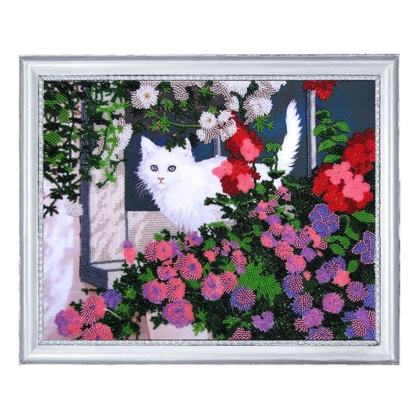 DIY Bead Embroidery Kit "White and Furry" 9.8"x12.6" / 25.0x32.0 cm