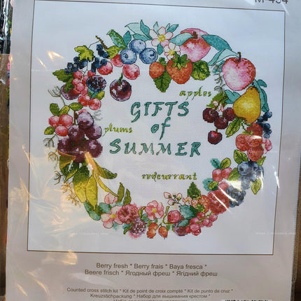 DIY Counted Cross Stitch Kit "Berry fresh"