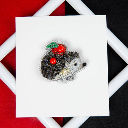 Beadwork kit for creating broоch "Hedgehog"