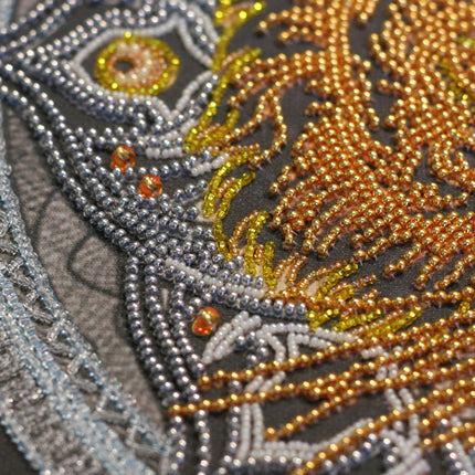 DIY Bead Embroidery Kit "Sign of strength" 12.6"x12.6" / 32.0x32.0 cm