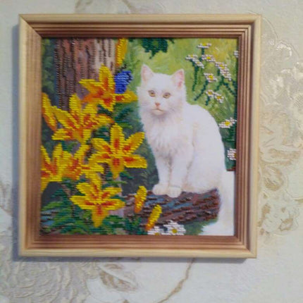 Canvas for bead embroidery "White cat" 7.9"x7.9" / 20.0x20.0 cm