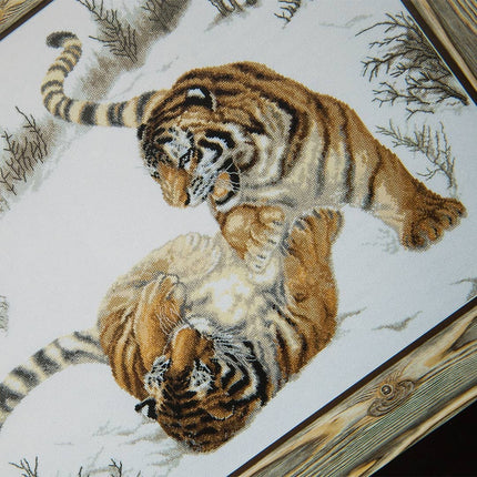 DIY Counted Cross Stitch Kit "Playful tigers"