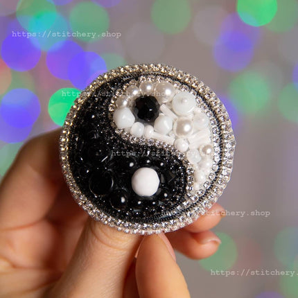 Beadwork kit for creating broоch "Yin Yang"
