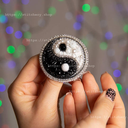 Beadwork kit for creating broоch "Yin Yang"