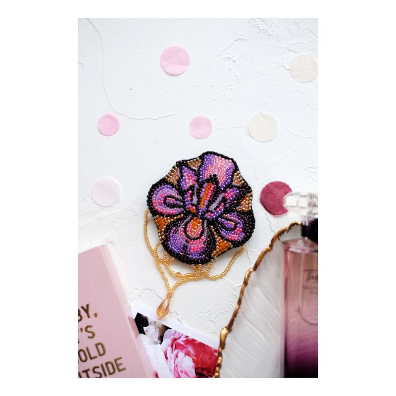 Beadwork kit for creating brooch "Flower-de-luce"