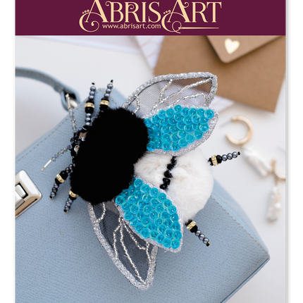 Beadwork kit for creating brooch "Fluffy dream"