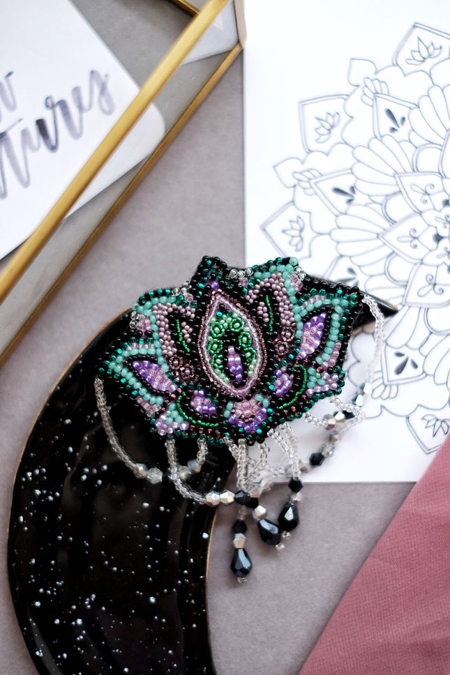 Beadwork kit for creating brooch "Lotus"