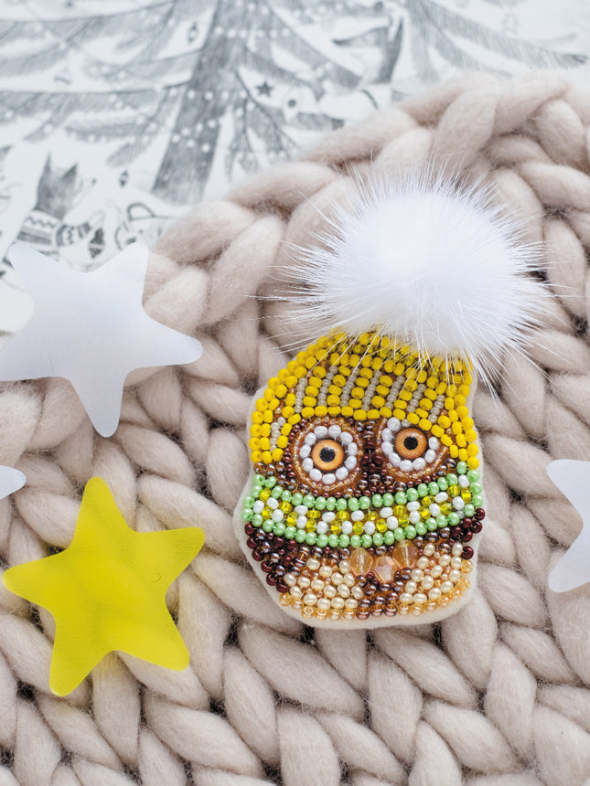 Beadwork kit for creating brooch "Owl Kuzya"