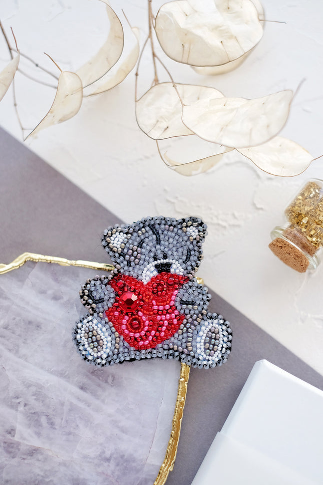 Beadwork kit for creating brooch "Bear in love"