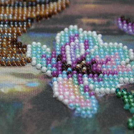 DIY Bead Embroidery Kit "Pearlescent glow" 10.6"x11.8" / 27.0x30.0 cm