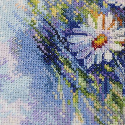 DIY Cross Stitch Kit "Watercolour camomiles" 9.4"x7.1"