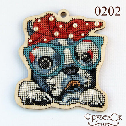 DIY Cross stitch kit on wood "Mariyka" 3.9x3.9 in / 10.0x10.0 cm