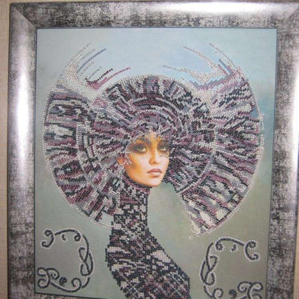 DIY Bead Embroidery Kit "Selena" 10.2"x11.8" / 26.0x30.0 cm