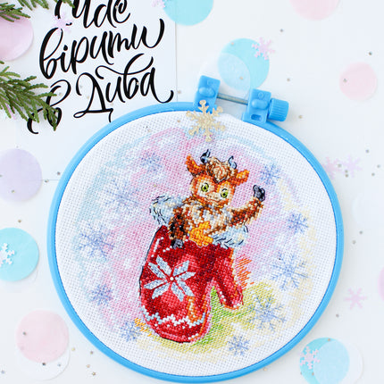 Counted Cross Stitch Kit "In a mitten"