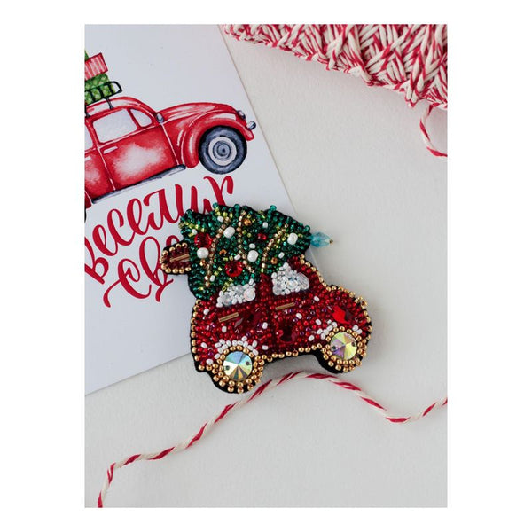 Beadwork kit for creating brooch "Christmas car"