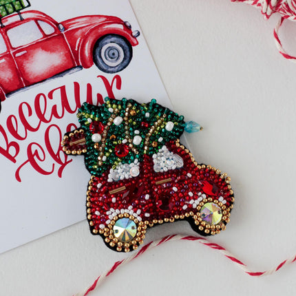 Beadwork kit for creating brooch "Christmas car"