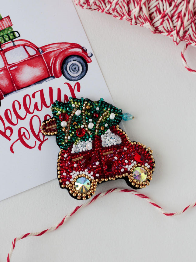 Beadwork kit for creating brooch "Christmas car"