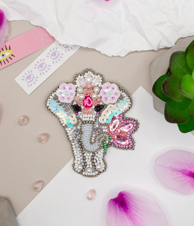 Beadwork kit for creating brooch "Symbol of luck"