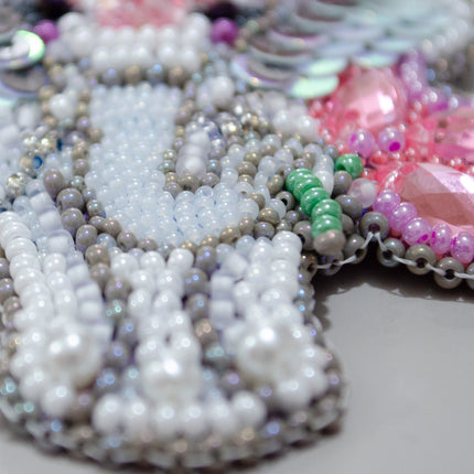 Beadwork kit for creating brooch "Symbol of luck"
