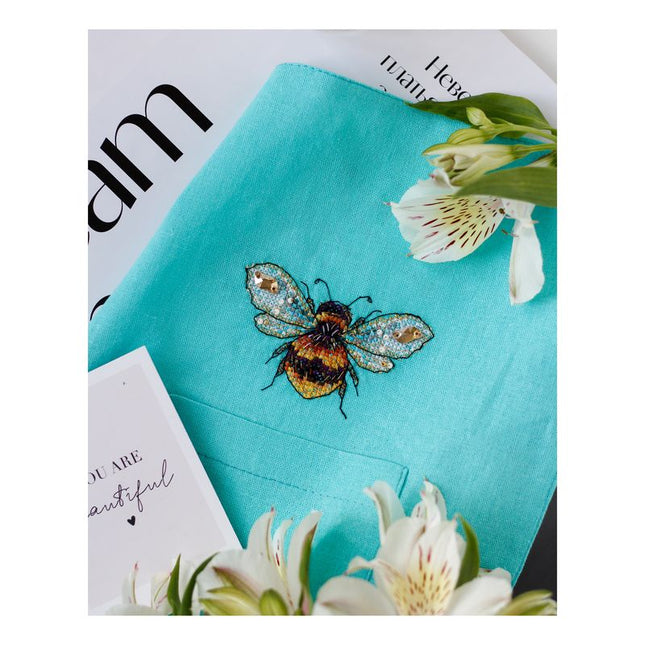 Cross stitch patch kit "Golden bee-1"
