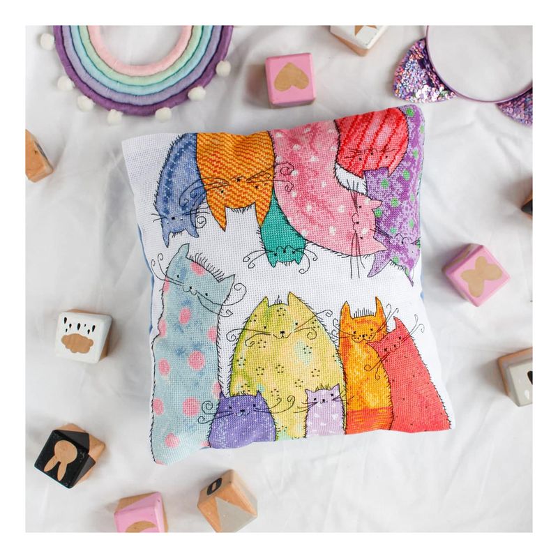 DIY Cross Stitch Pillow Kit "Meowcats"
