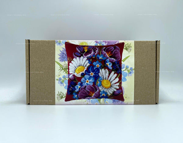 Needlepoint Pillow Kit 