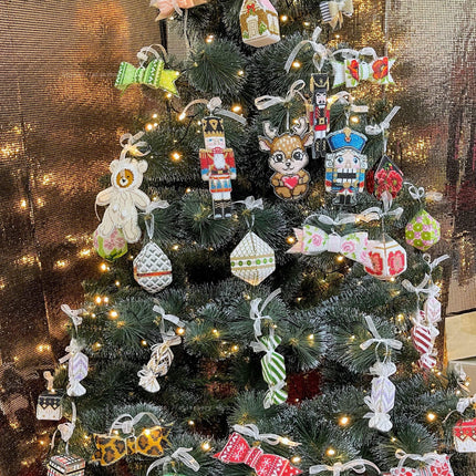 DIY Christmas tree toy "Nutcracker"