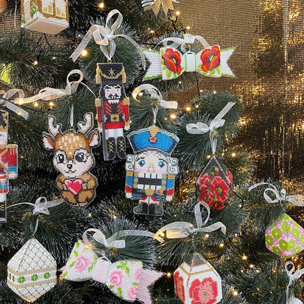 3D Christmas tree toy "Candy", DIY Embroidery kit