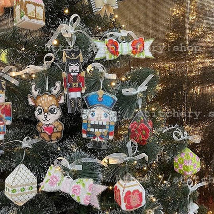 3D Christmas tree toy "Candy", DIY Embroidery kit