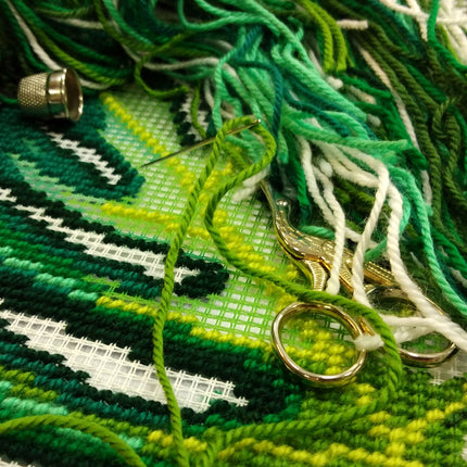 Needlepoint Pillow Kit "Monstera Leaves"