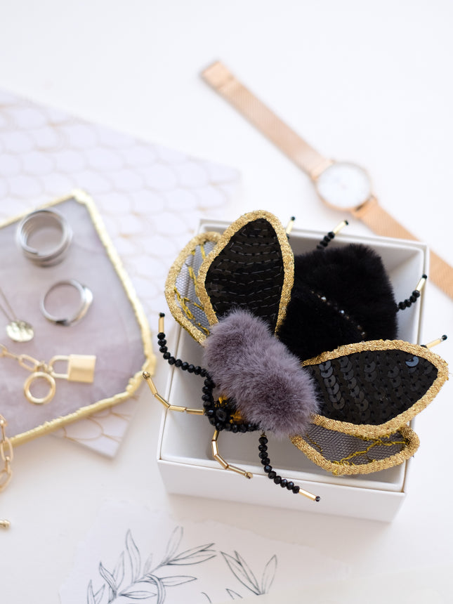 Beadwork kit for creating brooch "Velvet story"